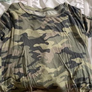 Aeropostale plain camo shirt